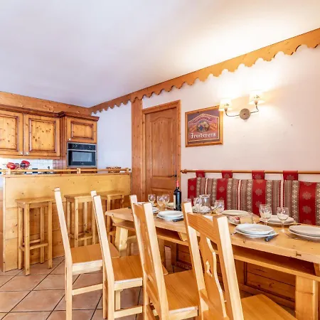 Apartment Ecrin Des Neiges - Val Claret-3 By Interhome *