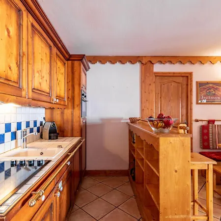 Apartment Ecrin Des Neiges - Val Claret-3 By Interhome Tignes