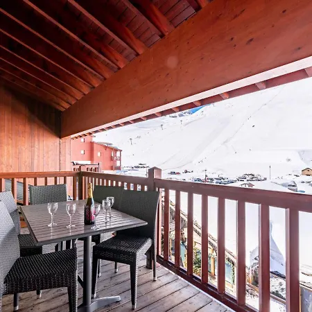 Apartment Ecrin Des Neiges - Val Claret-3 By Interhome *